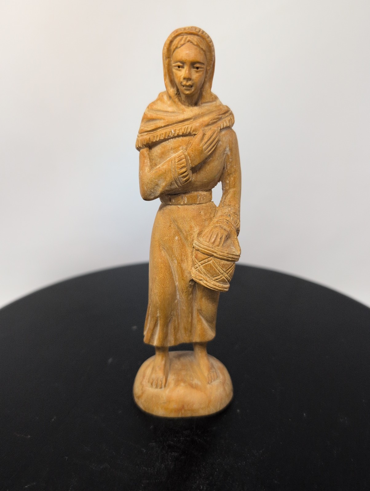 Vintage Hand-Carved Wooden Figurine / Folk Art Statue Vintage Hand-Carved Wooden Figurine / Folk Art Statue