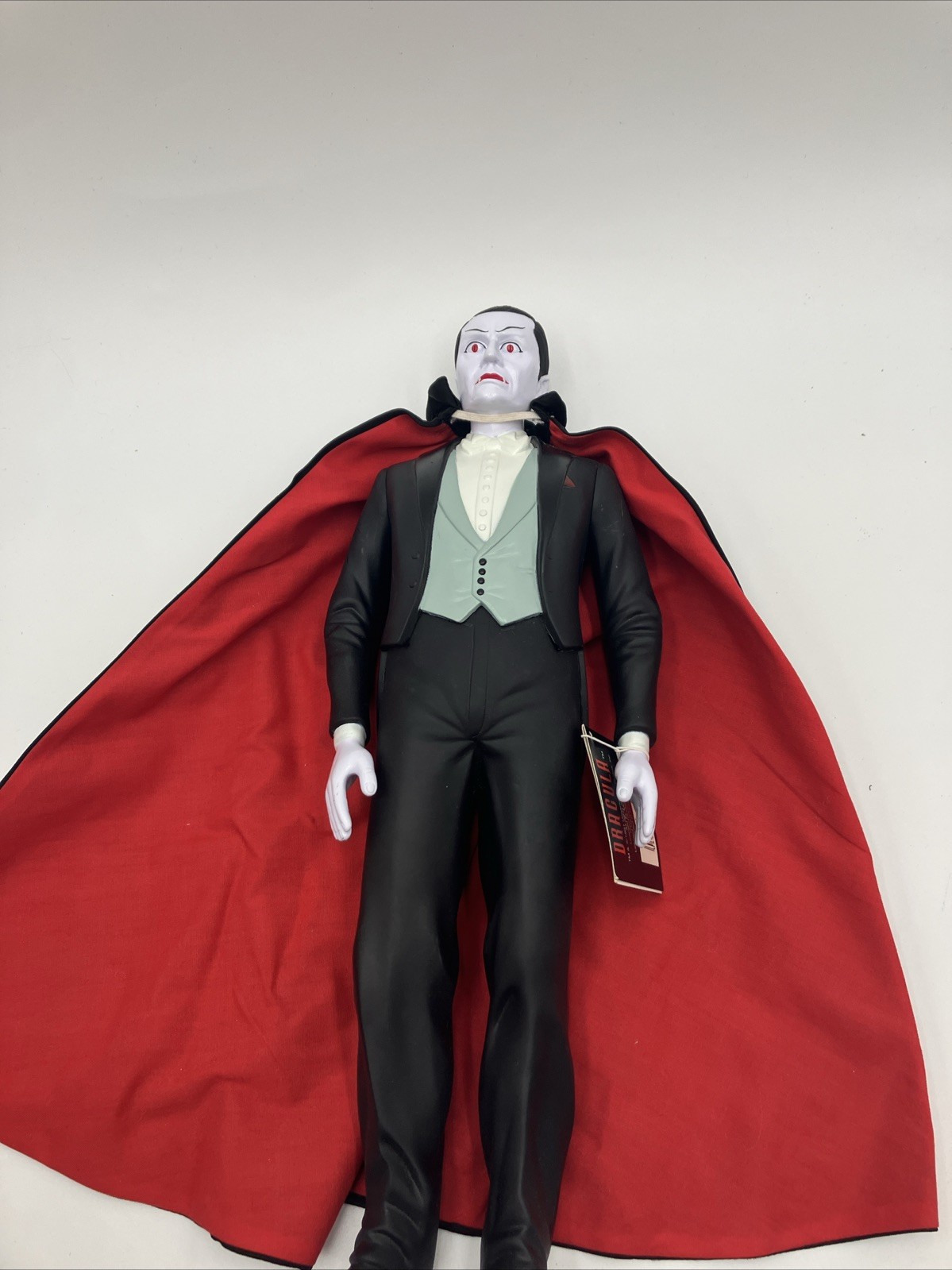 Vintage Universal Studios Monsters Dracula  13" Hamilton 1991 New With tag