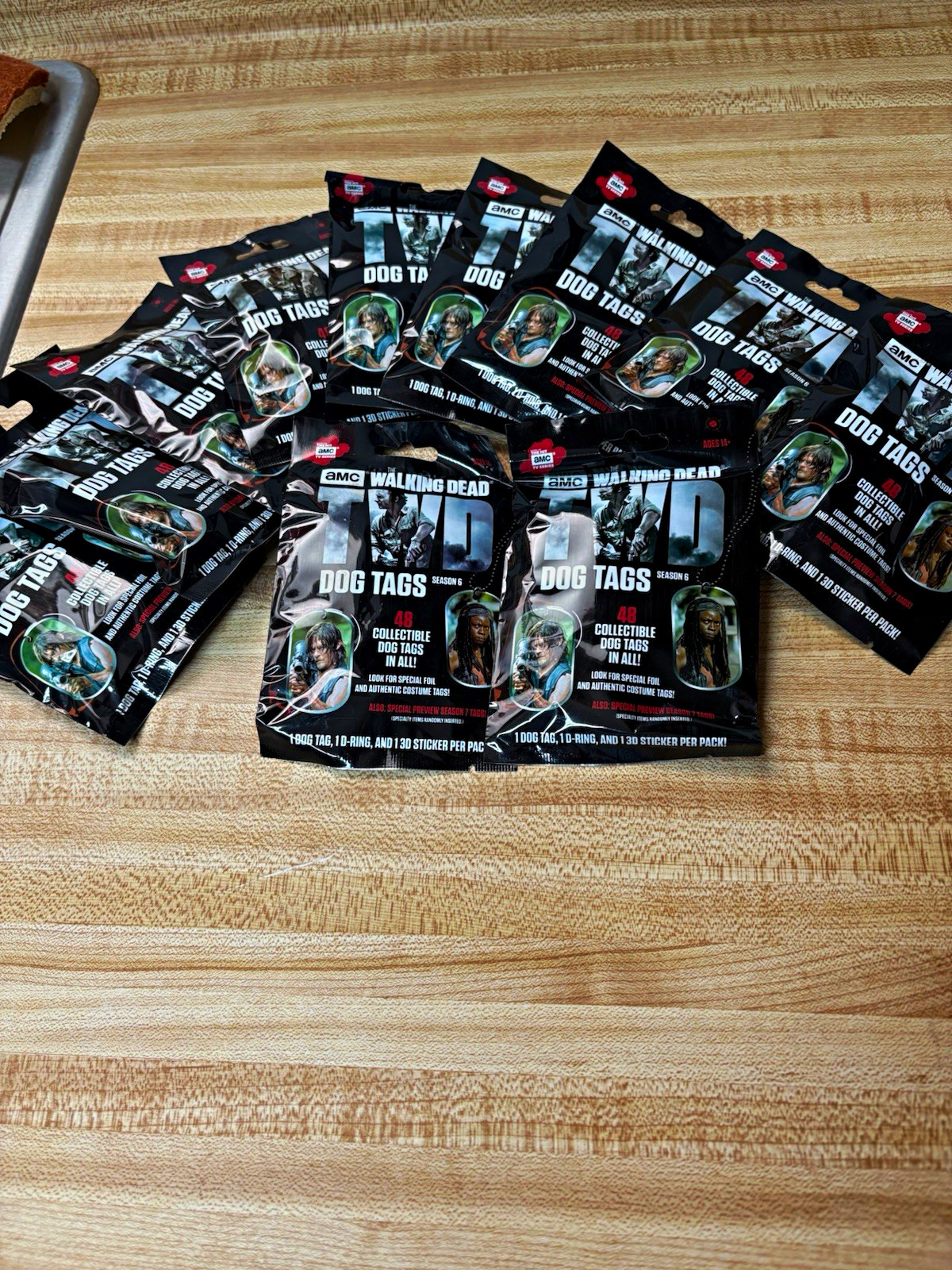 The Walking Dead Season 6 Dog Tags Lot of 11 Factory Sealed Packs 