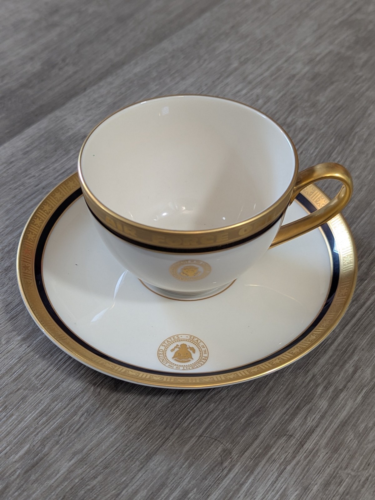 Authentic Presidential Seal Air Force One China Cup & Saucer Pickard Ultra Rare Authentic Presidential Seal Air Force One China Cup & Saucer Pickard Ultra Rare