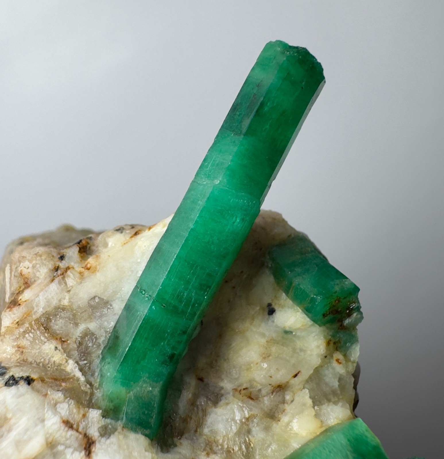 935 Carat Natural Emerald Crystals On Matrix From Panjshir Valley Afghanistan 935 Carat Natural Emerald Crystals On Matrix From Panjshir Valley Afghanistan