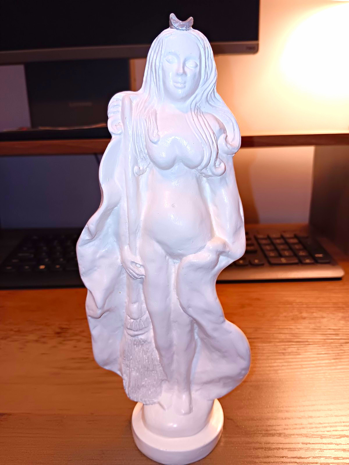 Sacred Source (SASO) Witch Moon Goddess Statue 9" White Pagan Wiccan Figurine Sacred Source (SASO) Witch Moon Goddess Statue 9" White Pagan Wiccan Figurine