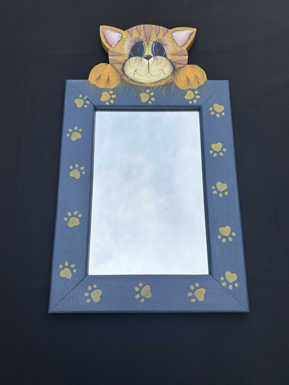 Vintage Homemade Cat Mirror. Primitive Style. Wooden Wall Decor. Vintage Homemade Cat Mirror. Primitive Style. Wooden Wall Decor.
