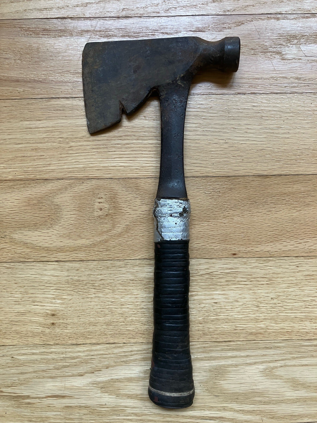 VINTAGE ESTWING LEATHER GRIP HATCHET FOR RESTORATION - CAMP AXE BUSHCRAFT VINTAGE ESTWING LEATHER GRIP HATCHET FOR RESTORATION - CAMP AXE BUSHCRAFT