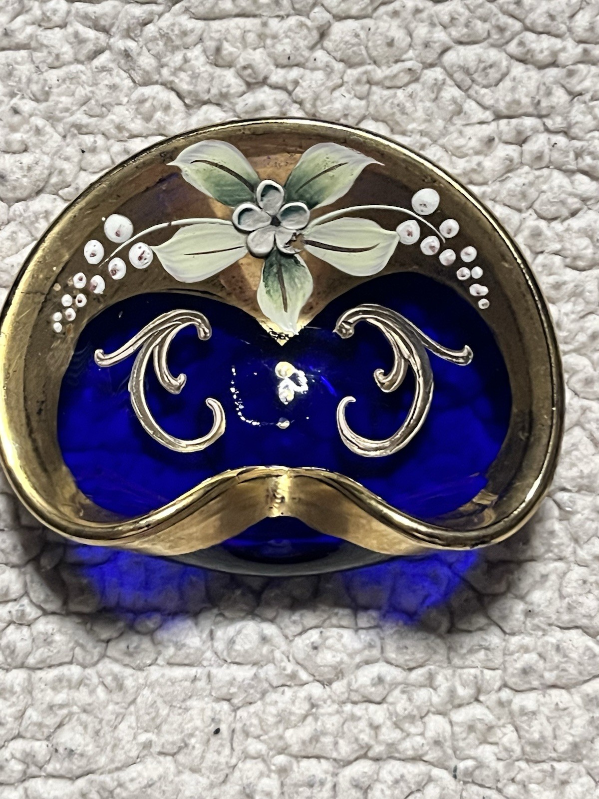 Vintage Cobalt Blue Glass Trinket Dishes Gold Gilt Applied Flowers Set of 2 Vintage Cobalt Blue Glass Trinket Dishes Gold Gilt Applied Flowers Set of 2