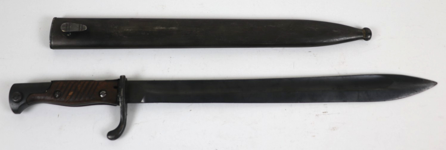 WW1 German Bayonet 98/05 Butcher Blade Mauser 1915 with Scabbard WW1 German Bayonet 98/05 Butcher Blade Mauser 1915 with Scabbard