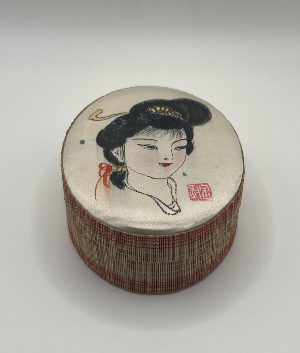 Vintage Japanese Geisha Trinket Box Hand Painted Silk Fabric Lined Oval