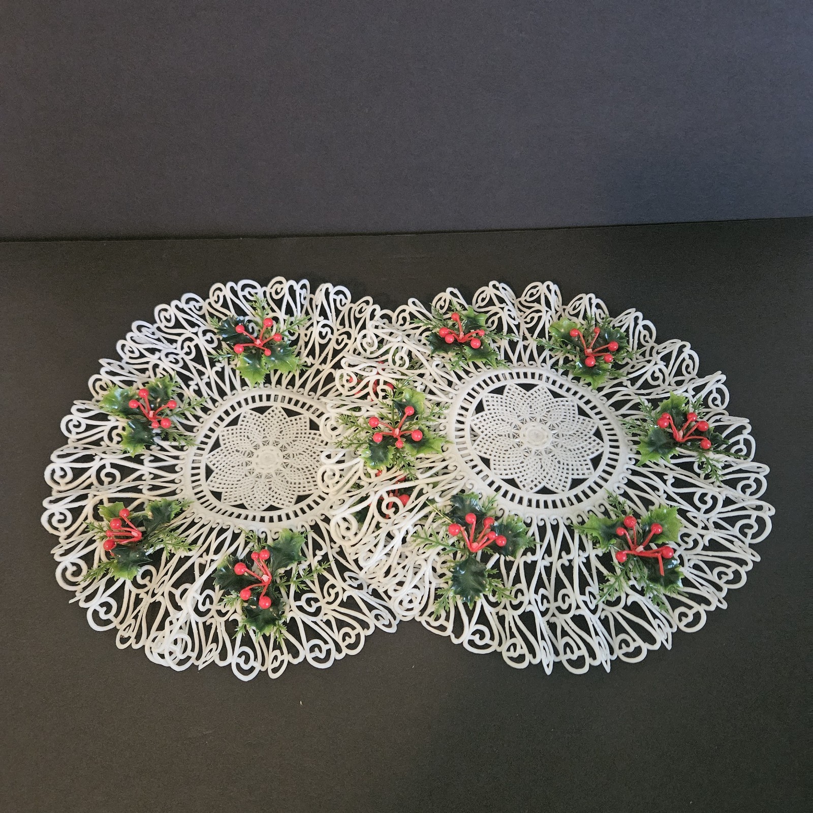 8 VTG Plastic Doily Placemats Ruffled Edge Holly Berries Christmas 11" MCM 60's 8 VTG Plastic Doily Placemats Ruffled Edge Holly Berries Christmas 11" MCM 60's