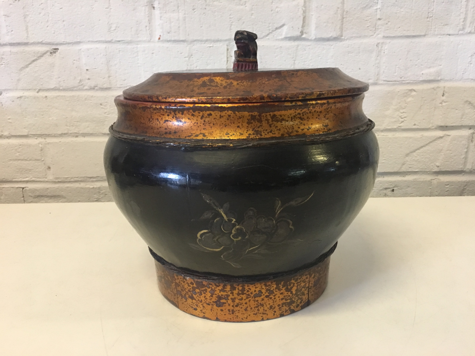 Chinese or Japanese Unknown Age Lacquered Box / Jar w/ Floral & Bird Decoration