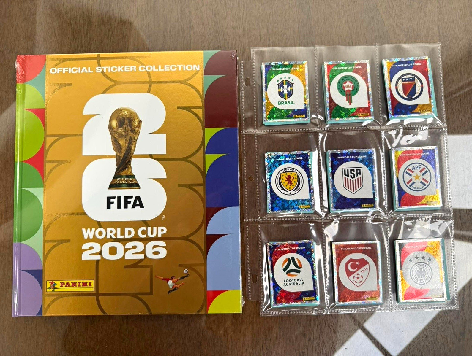 Panini FIFA World Cup 2026 Gold Hardcover Album + 980 Stickers Coca Cola LATAM Panini FIFA World Cup 2026 Gold Hardcover Album + 980 Stickers Coca Cola LATAM