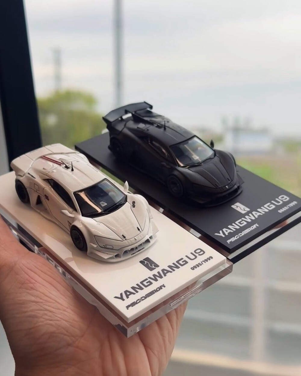 TimeMicro PSC Yangwang U9 White and Black 1/64 Diecast Model Car Limited