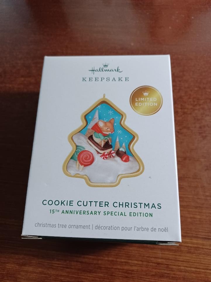 Hallmark Keepsake 15th Anniversary Cookie Cutter Ornament 2026 Limited Special. Hallmark Keepsake 15th Anniversary Cookie Cutter Ornament 2026 Limited Special.