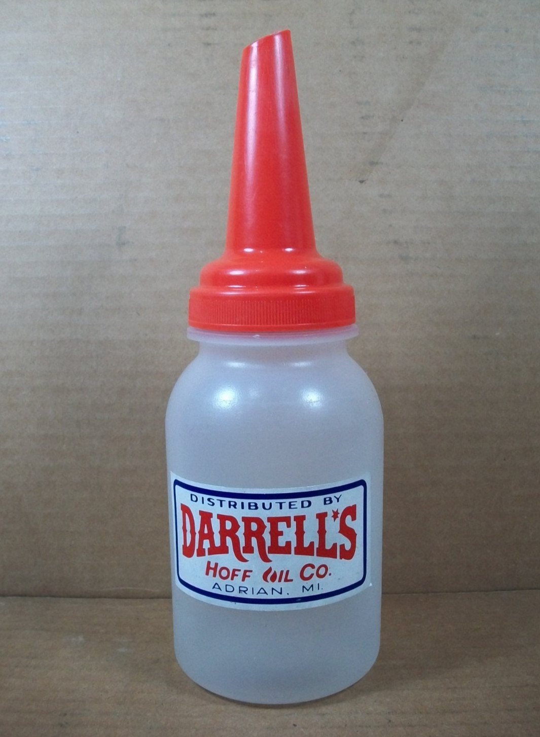 Vintage Darrell's Hoff Oil Co. ~ Adrian, MI ~ Oil Bottle ~ 11.5" Tall x 4" Dia. Vintage Darrell's Hoff Oil Co. ~ Adrian, MI ~ Oil Bottle ~ 11.5" Tall x 4" Dia.