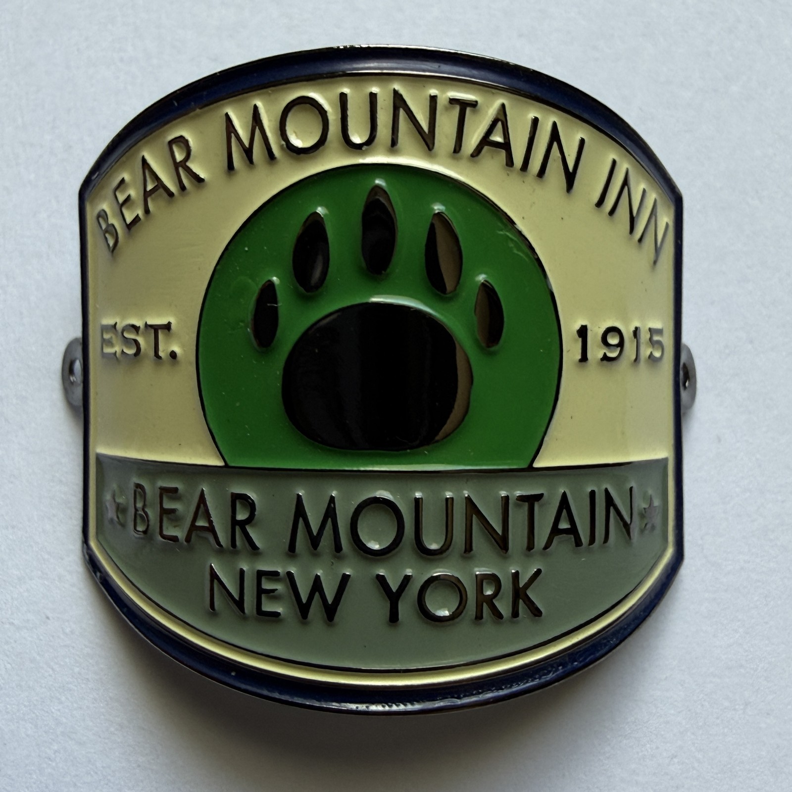 Bear Mountain Inn Est 1915 New York Hiking Stick Medallion Souvenir Bear Mountain Inn Est 1915 New York Hiking Stick Medallion Souvenir