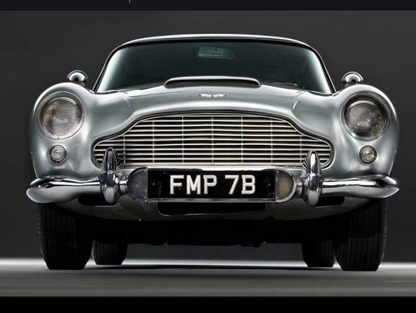 Aston Martin Race Car 007 James Bond Classic1 24Vintage12Custom Built18Model