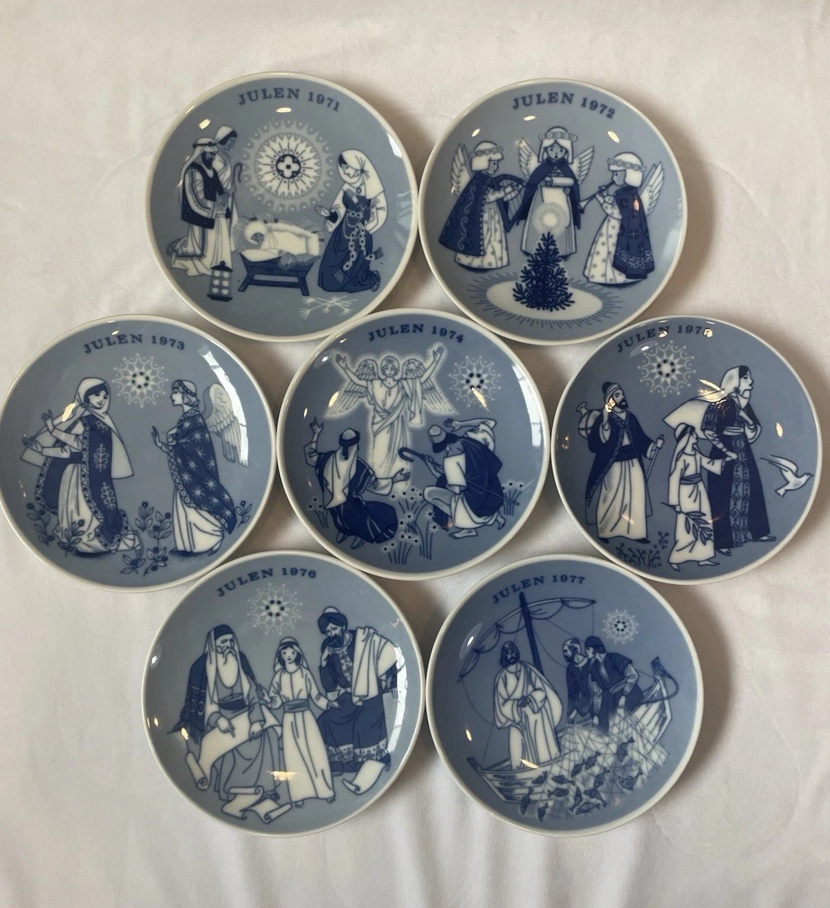 Vintage Set Of 7 JULEN Christmas Plates 1971-77. Limited Edition. Norway Vintage Set Of 7 JULEN Christmas Plates 1971-77. Limited Edition. Norway