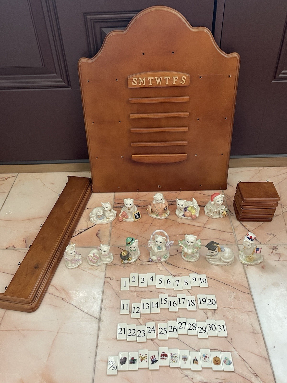 Rare Vintage Lenox Cat Perpetual Calendar W/ Tiles 12 Months Lenox Cat Figurines Rare Vintage Lenox Cat Perpetual Calendar W/ Tiles 12 Months Lenox Cat Figurines