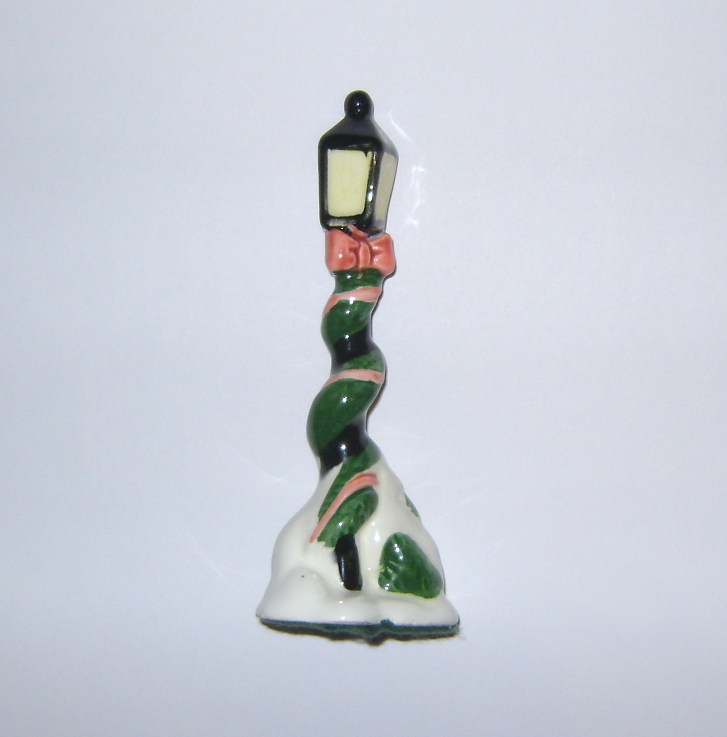Vintage FITZ and FLOYD CERAMIC LAMP POST: City Collectible, 5 in, 