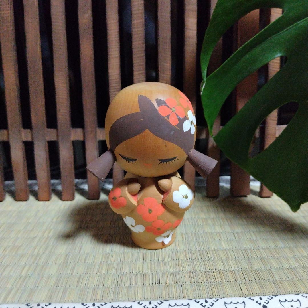 Kokeshi Doll Showa Retro Orange Flower 12cm Hand Painted Authentic Rare Kokeshi Doll Showa Retro Orange Flower 12cm Hand Painted Authentic Rare