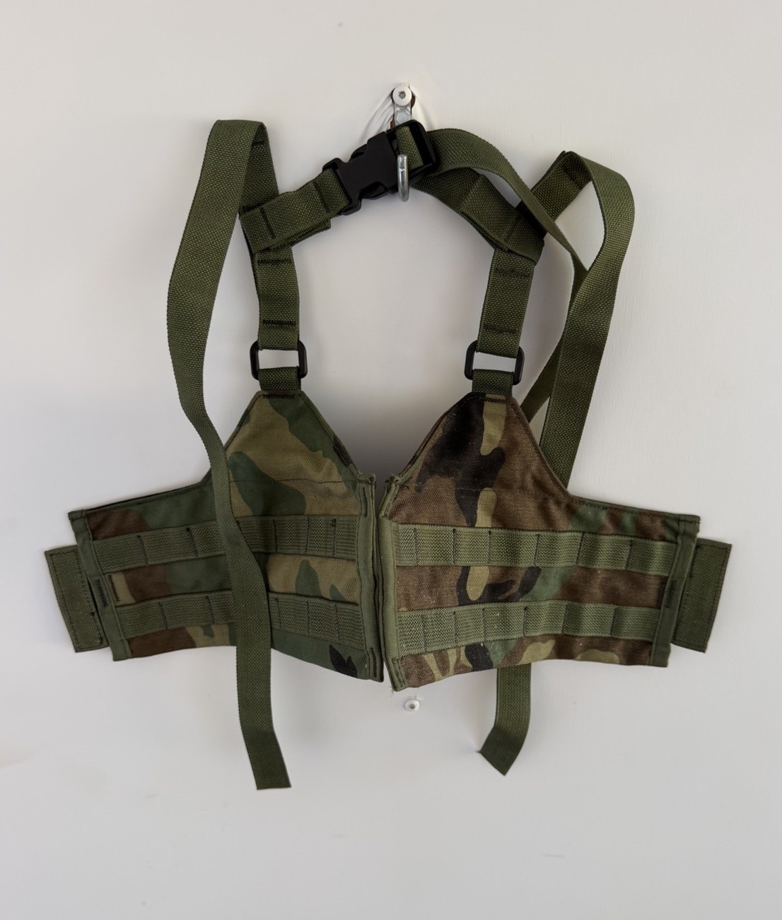 USGI H Harness Panel Left & Right Woodland Camouflage Safariland USGI H Harness Panel Left & Right Woodland Camouflage Safariland