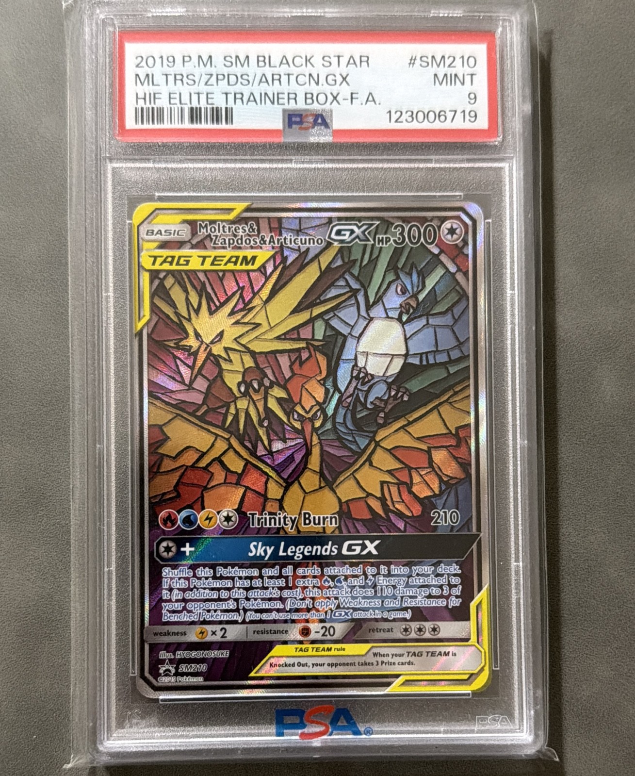 Moltres & Zapdos & Articuno GX SM210 Sm Holo Moltres & Zapdos & Articuno GX SM210 Sm Holo