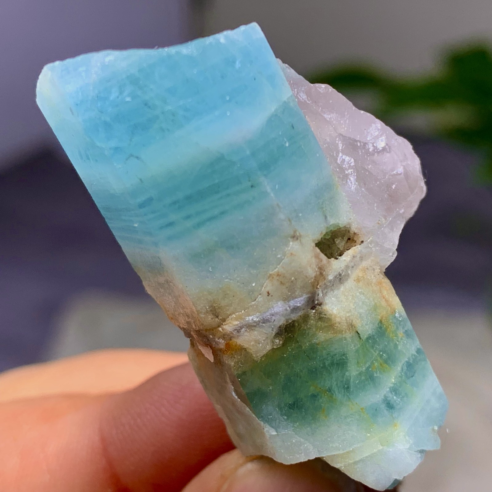 28G RareNatural beautiful Prism shaped Aquamarine Raw Crystal Specimen Rough 28G RareNatural beautiful Prism shaped Aquamarine Raw Crystal Specimen Rough