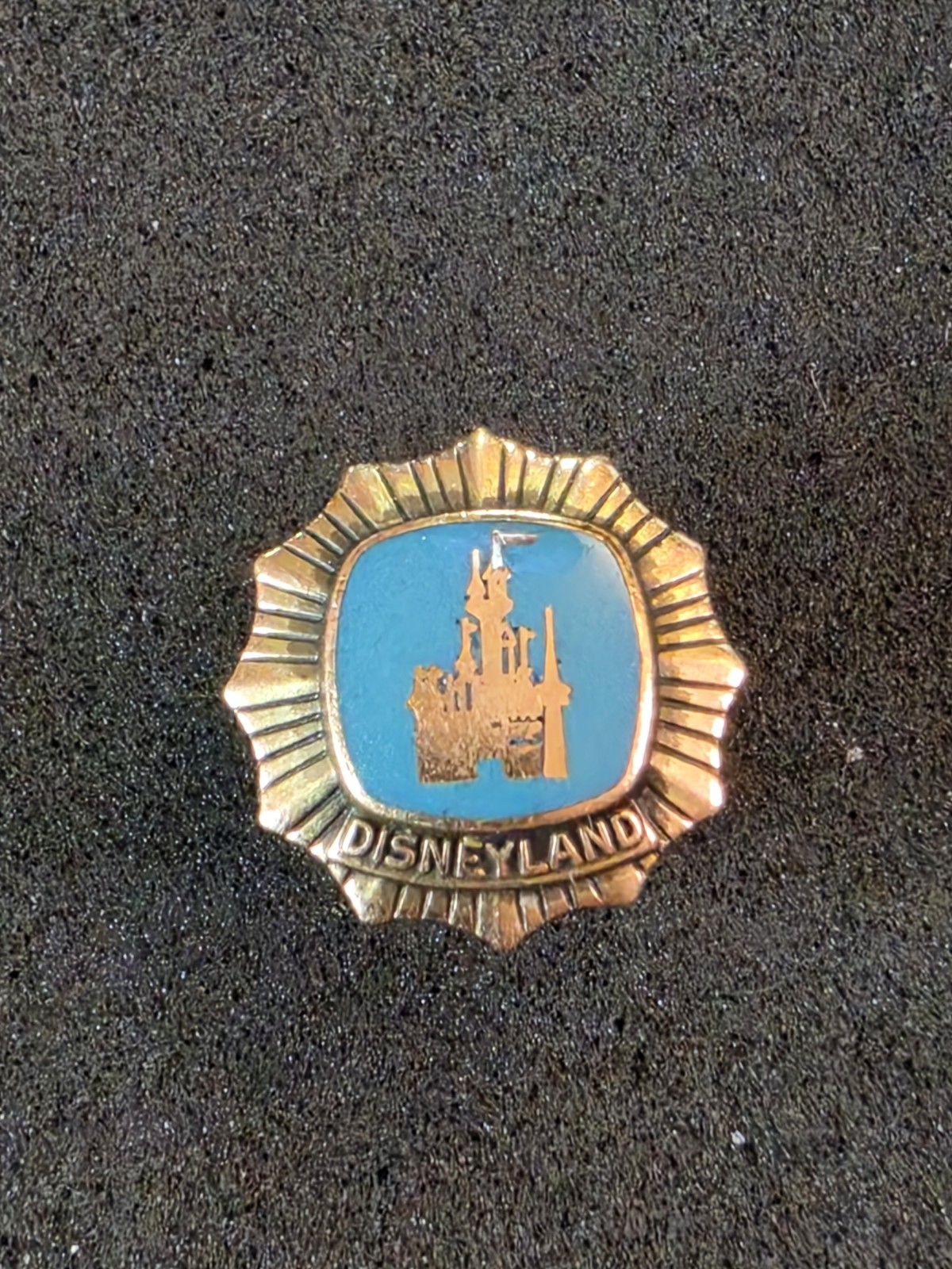 1960's Disneyland Cast Member 5-Year 10K Yellow Gold Service Award Castle Pin 1960's Disneyland Cast Member 5-Year 10K Yellow Gold Service Award Castle Pin