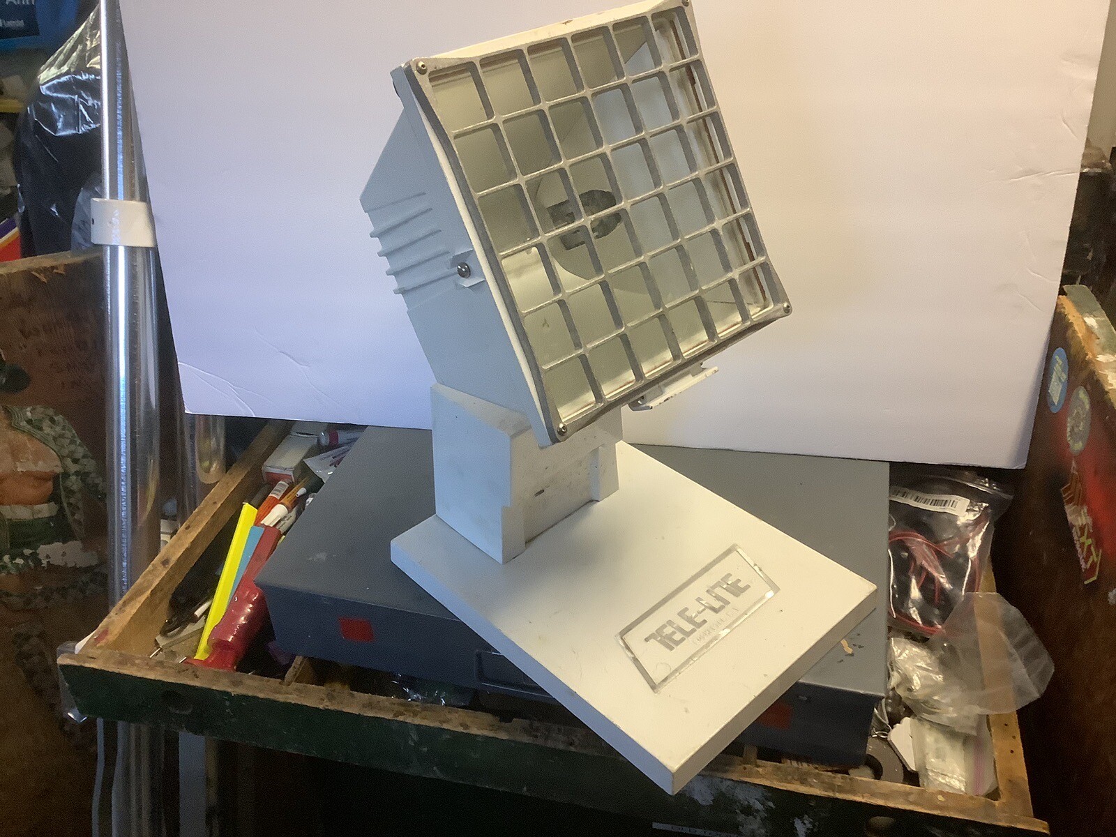 TELE-LITE 500w Portable Quartz Scene / Flood Light TELE-LITE 500w Portable Quartz Scene / Flood Light