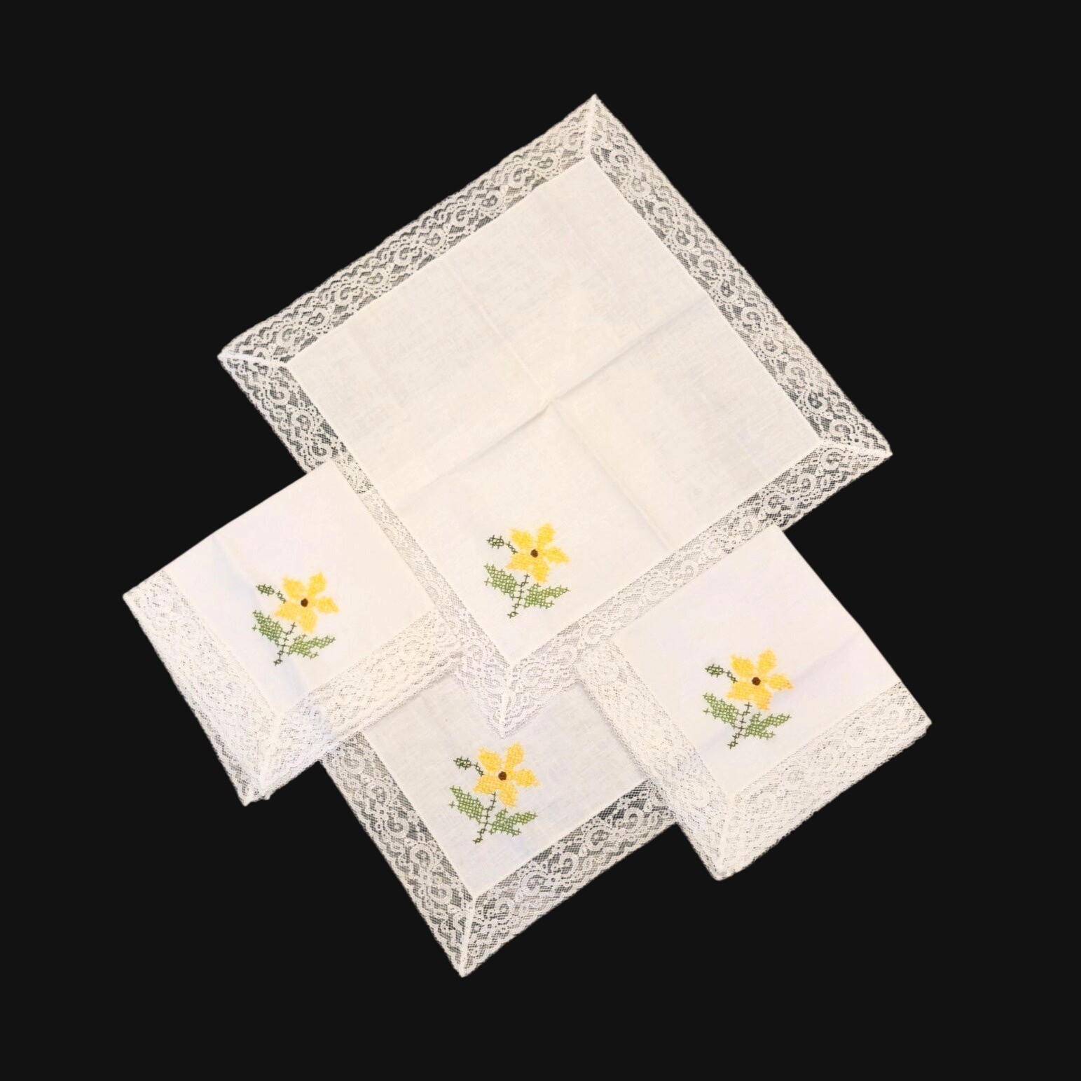 Vintage Embroidered Sunflower placemats table linens Napkins Handmade wildflower Vintage Embroidered Sunflower placemats table linens Napkins Handmade wildflower
