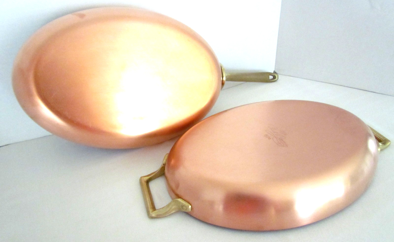 2 REVERE WARE SOLID COPPER AU GRATIN & FISH FRYER PANS BRASS HANDLES NICE 2 REVERE WARE SOLID COPPER AU GRATIN & FISH FRYER PANS BRASS HANDLES NICE