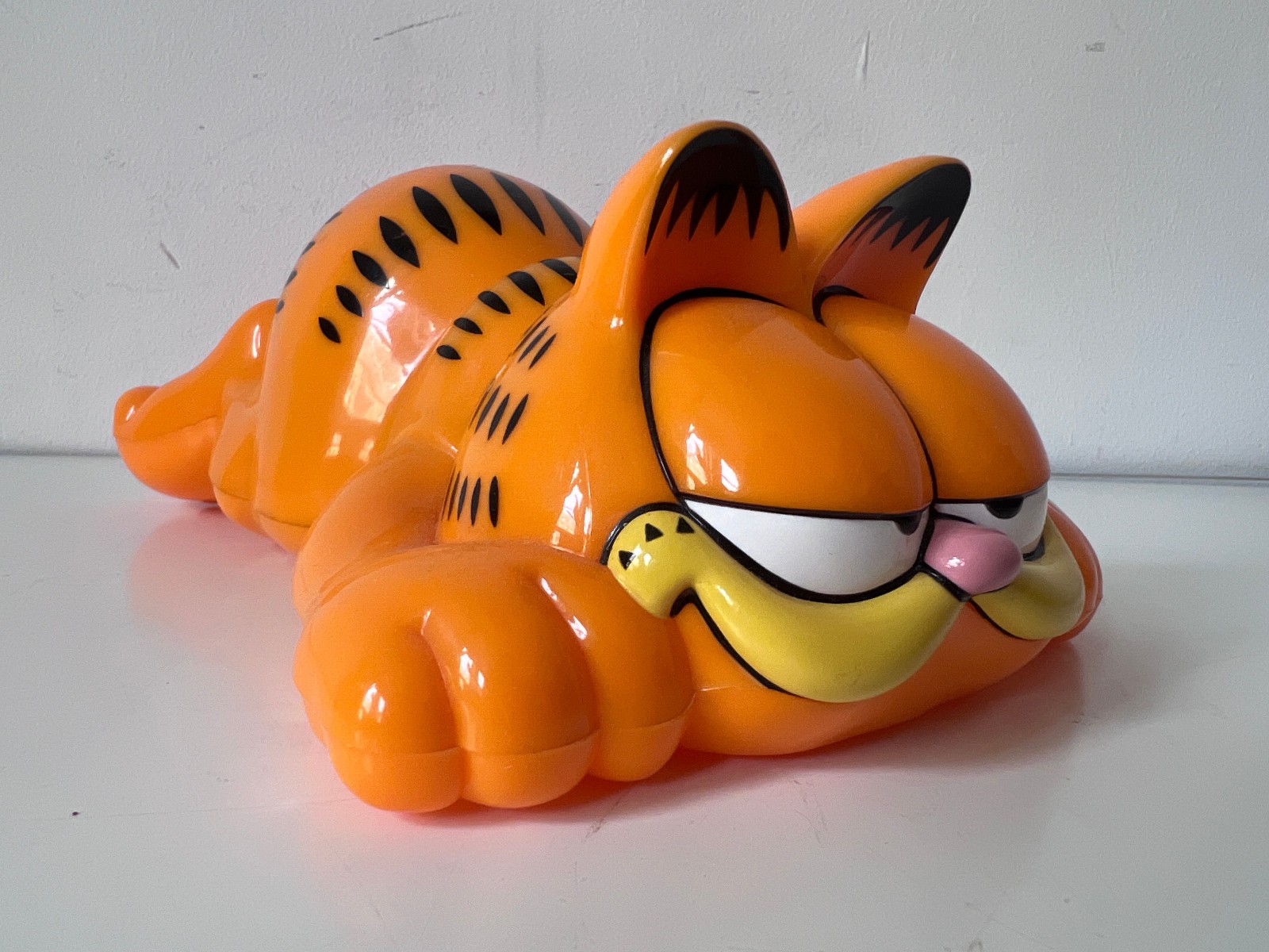 RARE Vintage Garfield TYCO 1980s Landline Telephone Eyes Open Phone Collectible RARE Vintage Garfield TYCO 1980s Landline Telephone Eyes Open Phone Collectible