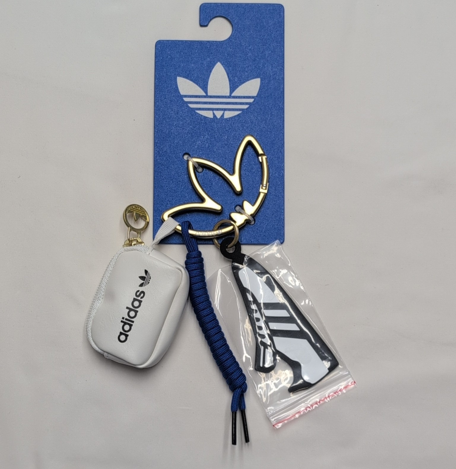 NWT* adidas Trefoil, Carabiner Key Chain Set, Blue/White/Gold Detachable KE2334 NWT* adidas Trefoil, Carabiner Key Chain Set, Blue/White/Gold Detachable KE2334