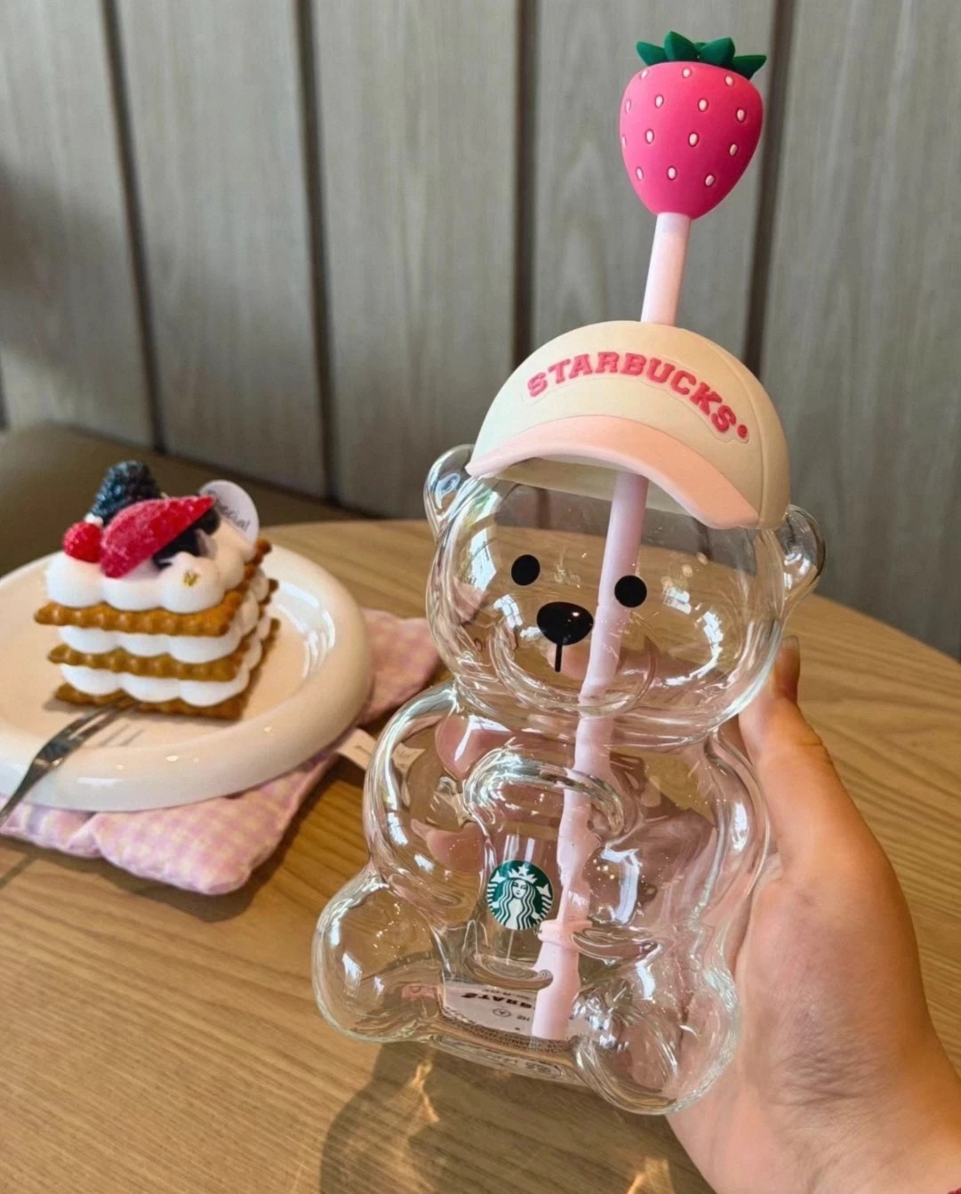 HOT 2026 Starbucks Bearista Bear Cup Tumblers Strawberry Topper Baseball cap HOT 2026 Starbucks Bearista Bear Cup Tumblers Strawberry Topper Baseball cap
