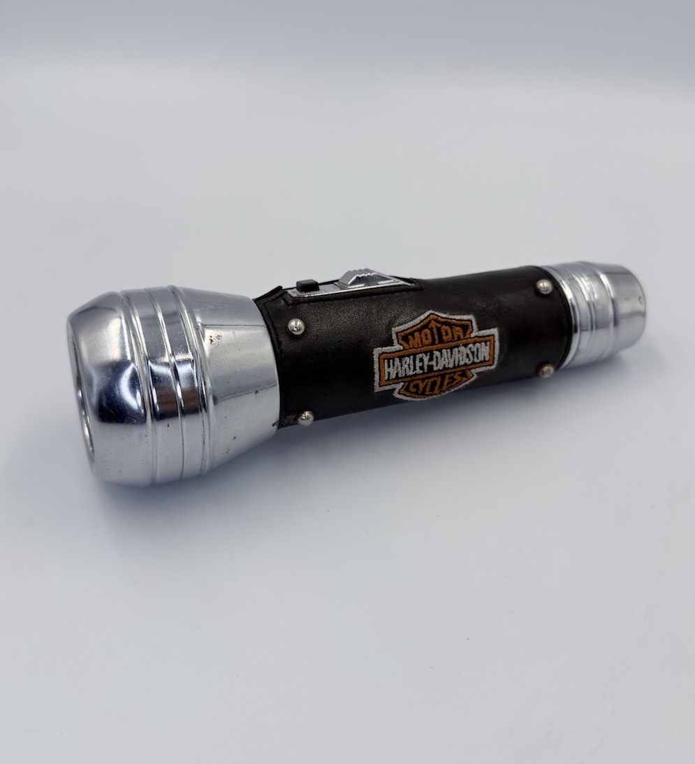 Vintage Harley Davidson Flashlight Chrome Leather Studded Logo Tested Works Vintage Harley Davidson Flashlight Chrome Leather Studded Logo Tested Works
