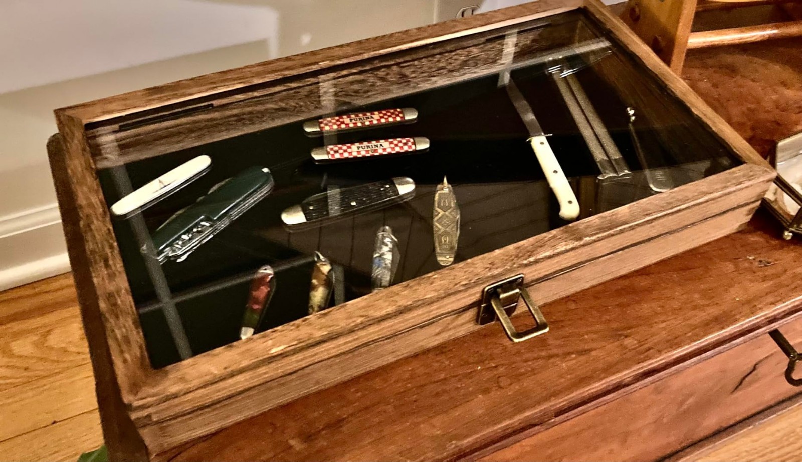 Knife Display Case Brown Wood Pocket Knives Watch Arrowheads Jewelry Shadow Box