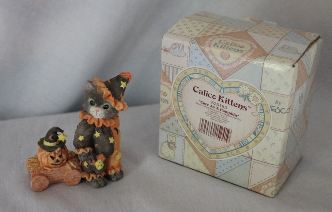 1994 Enesco Calico Kittens, Cute As A Pumpkin, Halloween Figurine, 625183 1994 Enesco Calico Kittens, Cute As A Pumpkin, Halloween Figurine, 625183