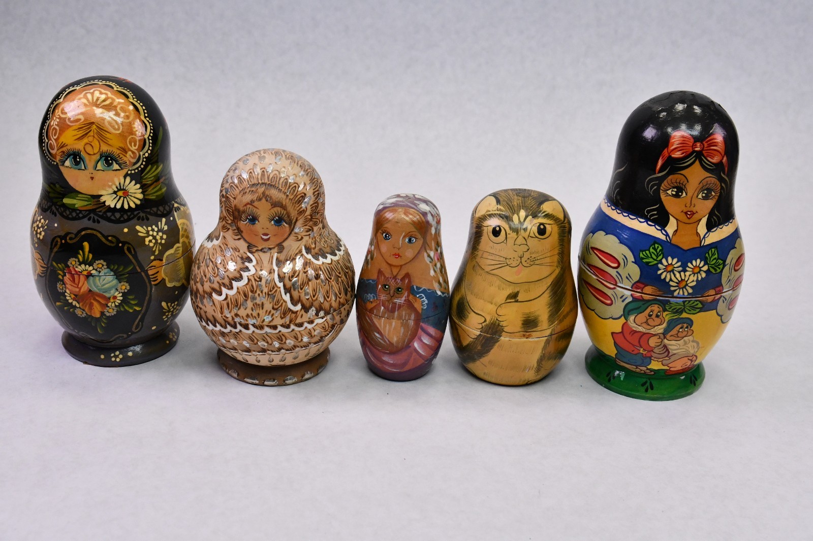 Vintage Soviet Russian Matryoshka Nesting Dolls Lot of 5 Zagorsk Hand Painted Vintage Soviet Russian Matryoshka Nesting Dolls Lot of 5 Zagorsk Hand Painted