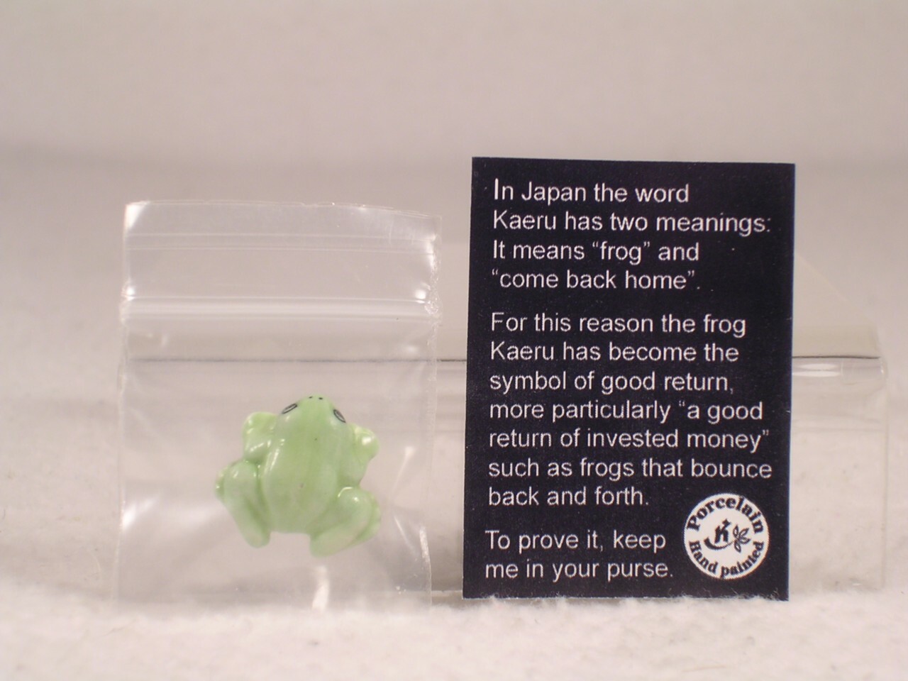 Klima Miniature Porcelain 'Lucky Frog With Card' #K3481 NEW Klima Miniature Porcelain 'Lucky Frog With Card' #K3481 NEW