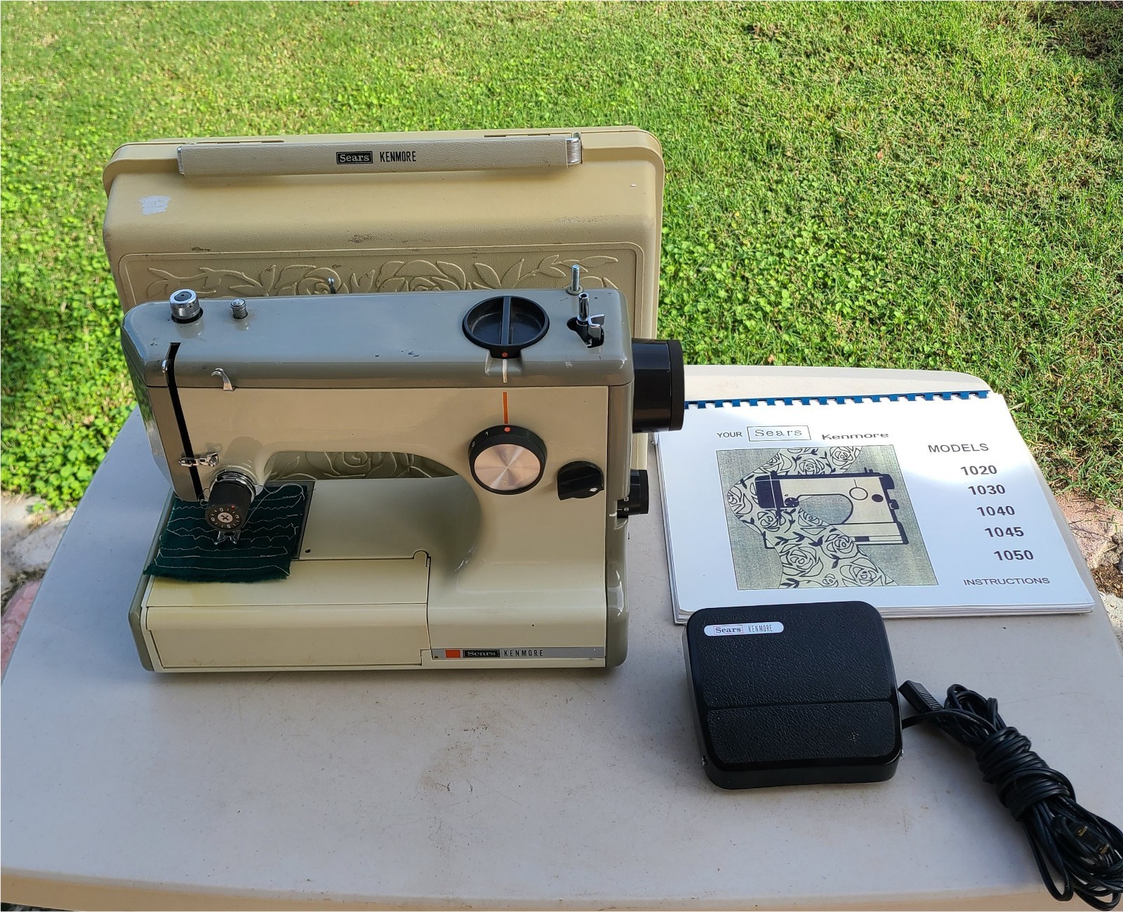 Sears Kenmore 1030 158.10302 Sewing Machine "Rose" Case Instruction Accessories Sears Kenmore 1030 158.10302 Sewing Machine "Rose" Case Instruction Accessories