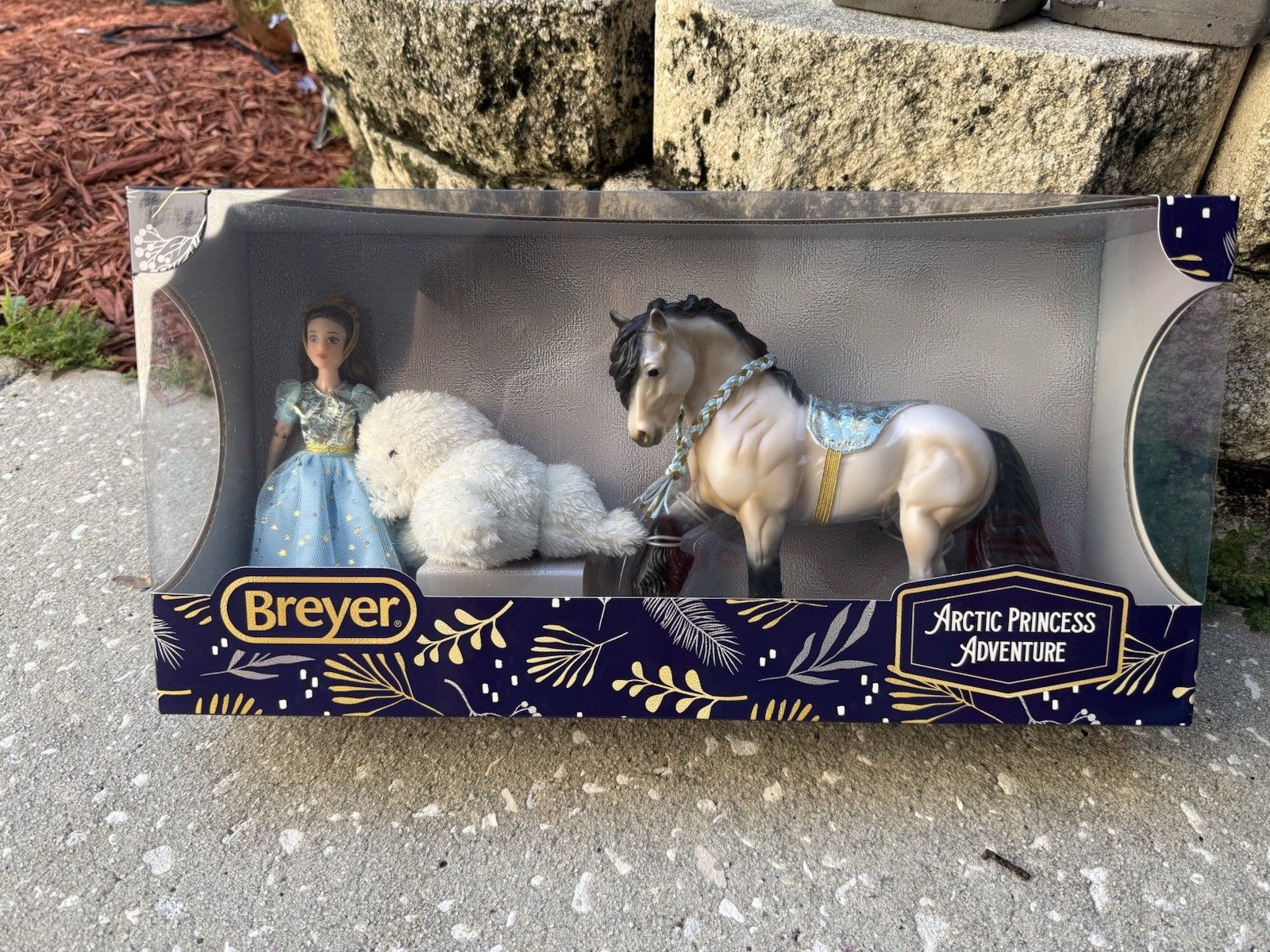 New Breyer 2026 Christmas Holiday Horse “Arctic Princess Adventure” Fell #10726