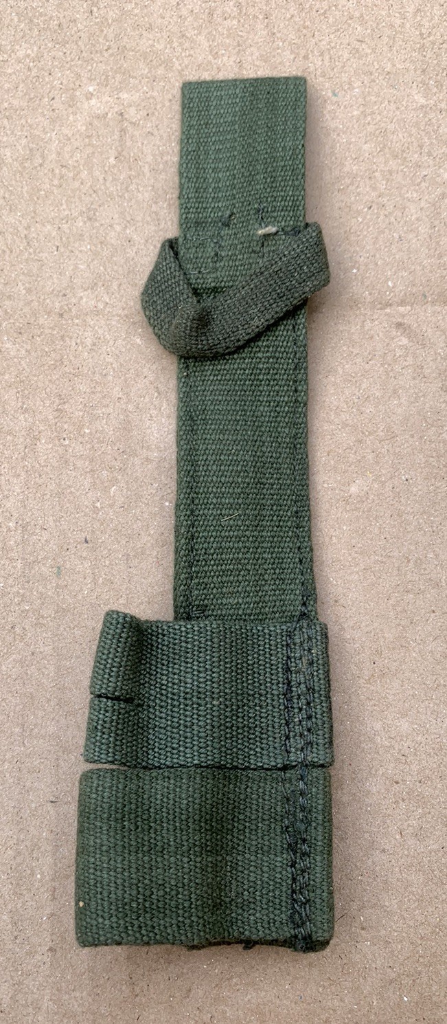 Original WWII British Lee-Enfield Bayonet Hanger Frog Original WWII British Lee-Enfield Bayonet Hanger Frog