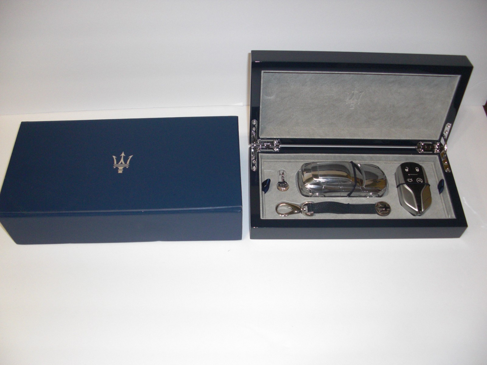 Maserati Levante silver metal paper weight Maserati Levante silver metal paper weight