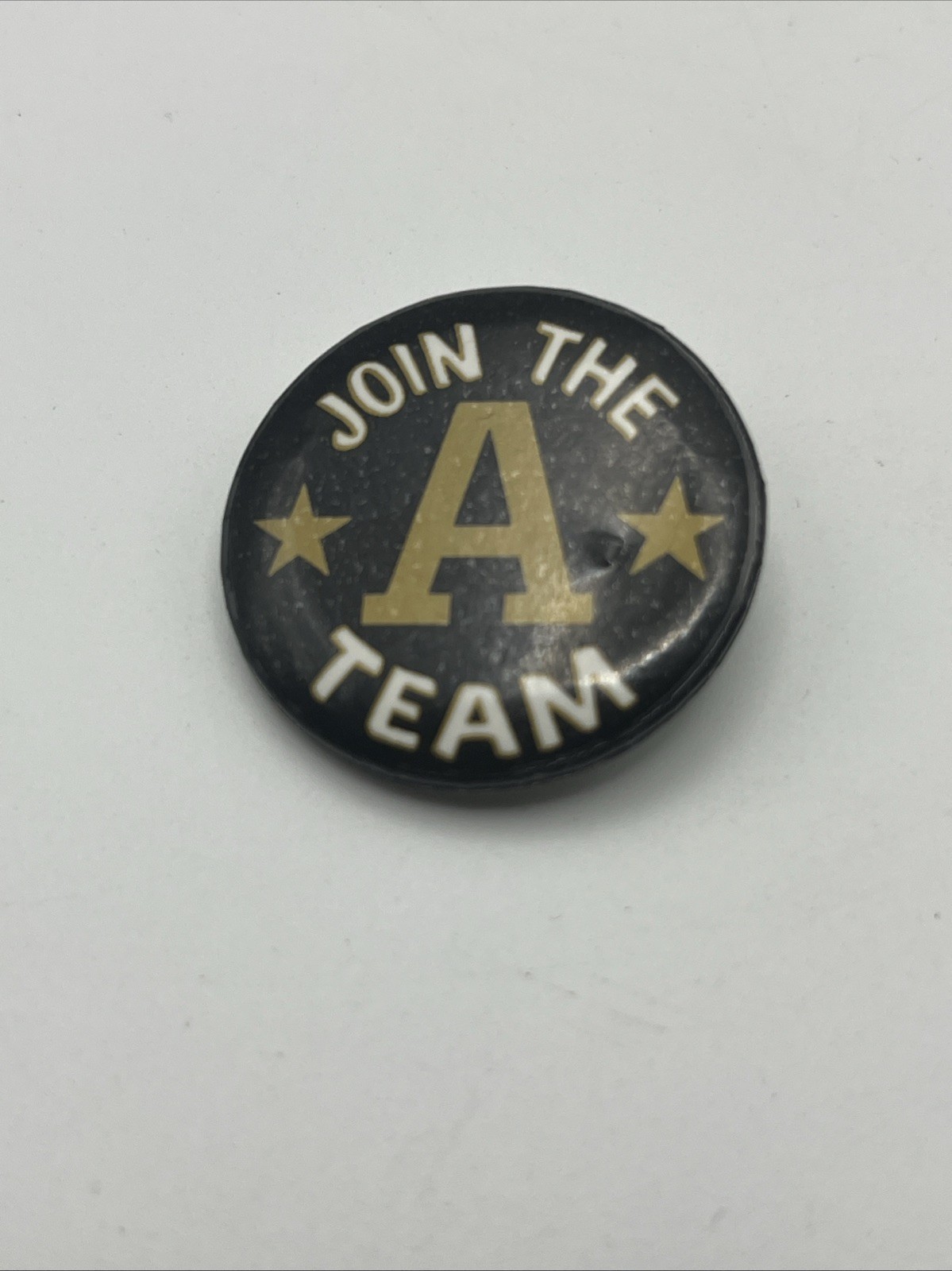 VINTAGE UNITED STATES ARMY BUTTON PIN "JOIN THE A TEAM" VINTAGE UNITED STATES ARMY BUTTON PIN "JOIN THE A TEAM"