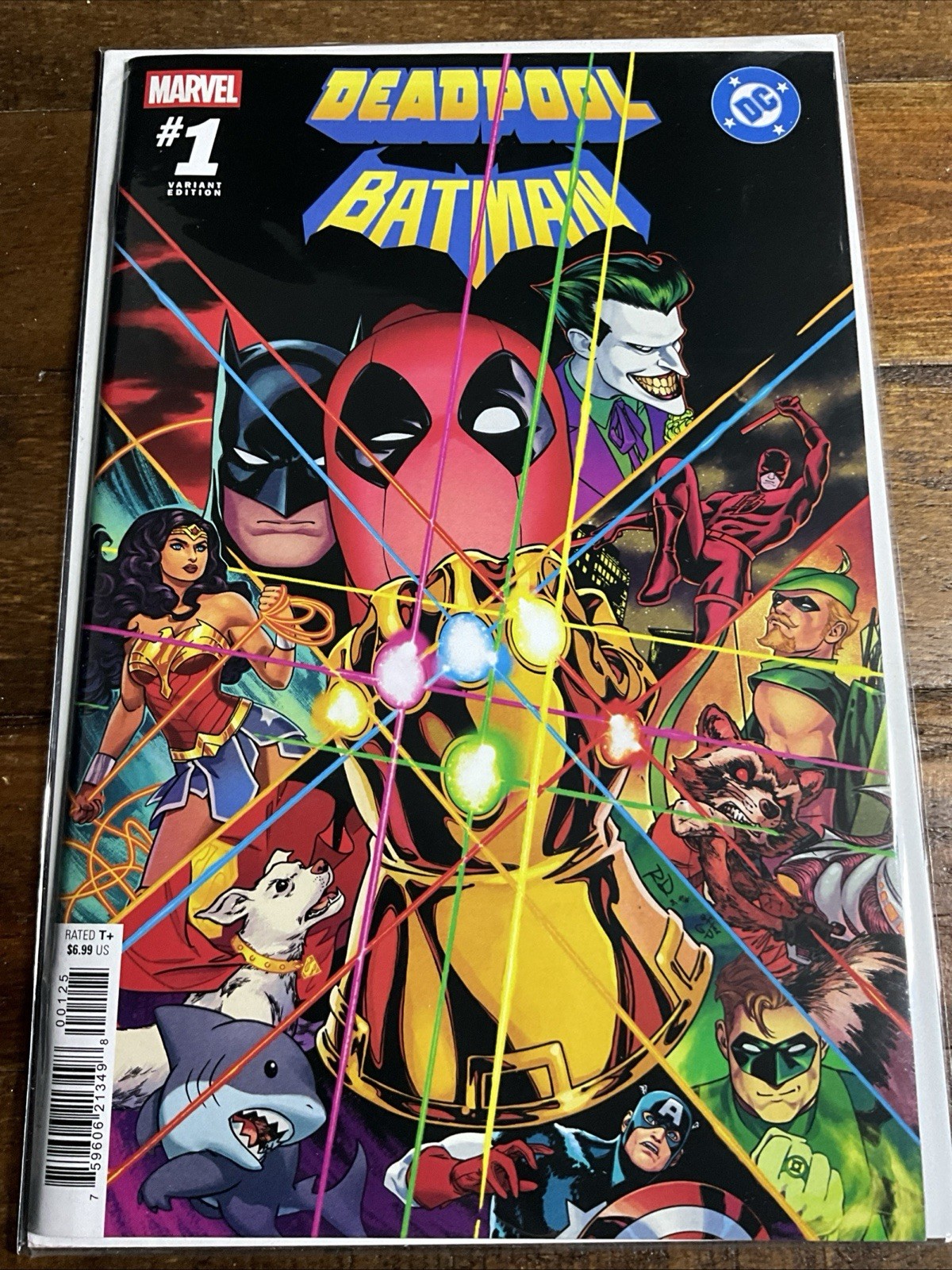 DEADPOOL/BATMAN #1 (RUSSELL DAUTERMAN INFINITY GAUNTLET HOMAGE)(2025) MARVEL/DC DEADPOOL/BATMAN #1 (RUSSELL DAUTERMAN INFINITY GAUNTLET HOMAGE)(2025) MARVEL/DC