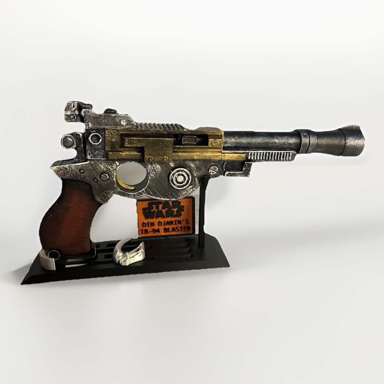 Star Wars Mandalorian And Grogu Blaster IB-94 1:1 Scale Swappable Orange Tip Star Wars Mandalorian And Grogu Blaster IB-94 1:1 Scale Swappable Orange Tip