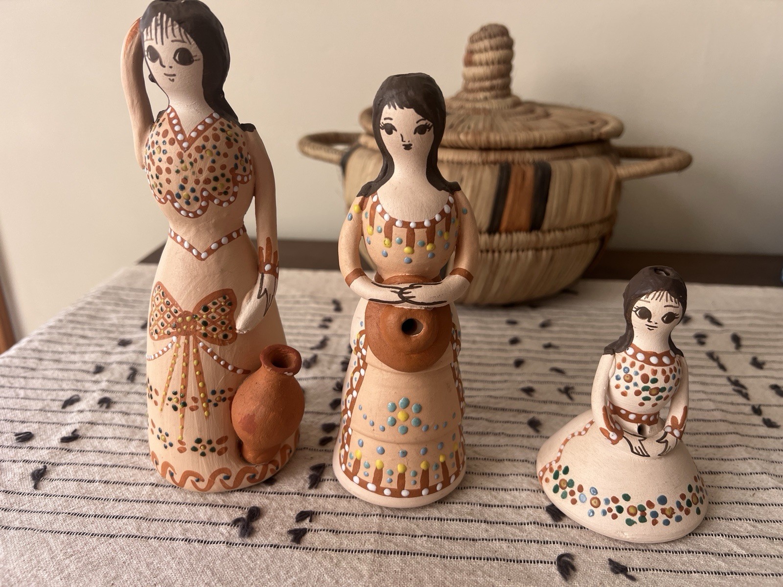Vintage 1990 Bellon Spain Pottery Women Figurines Set 3 Hand Painted Folk Art Vintage 1990 Bellon Spain Pottery Women Figurines Set 3 Hand Painted Folk Art