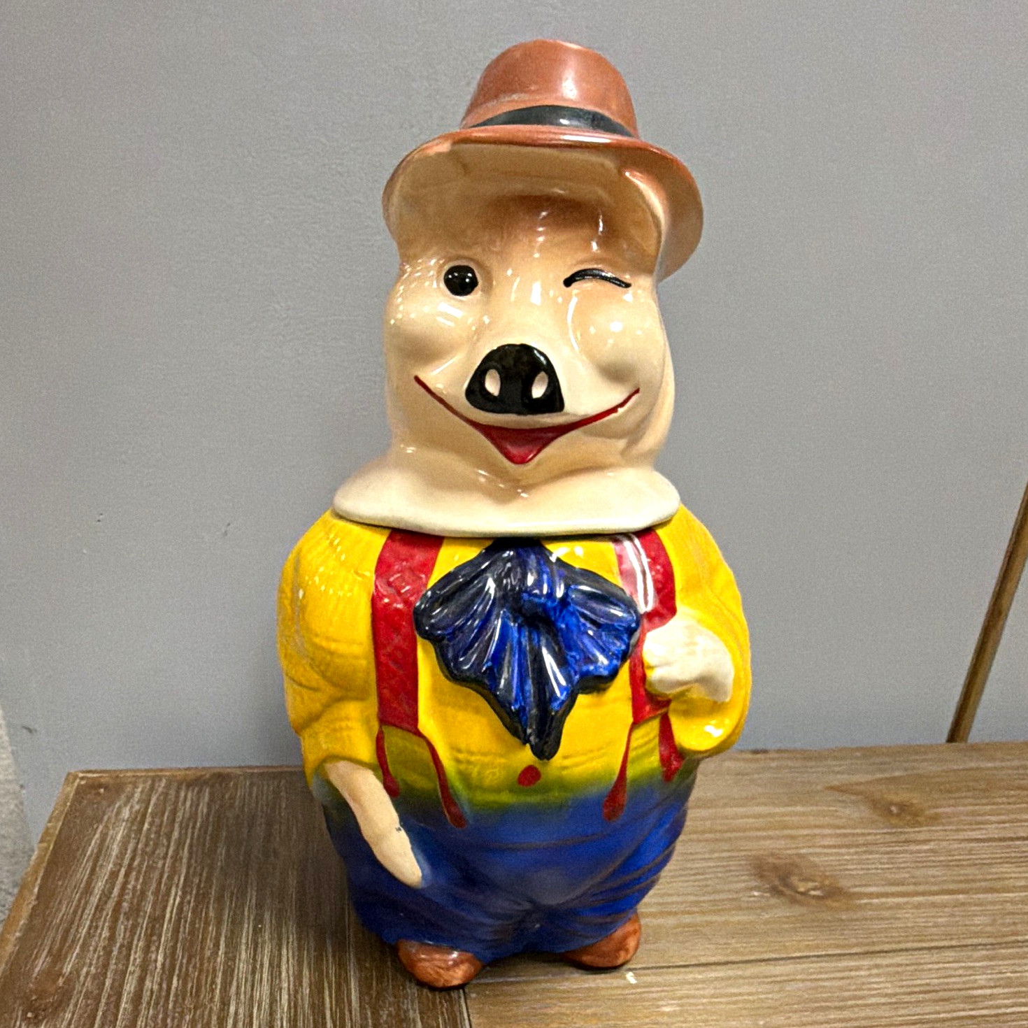 Vintage McCoy Winking Pig cookie jar great condition
