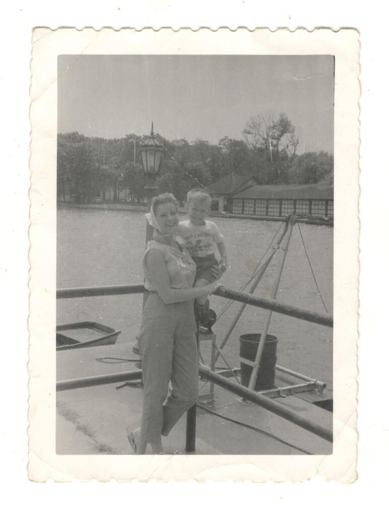 Vintage Photo Pretty Woman Boy Mom Holding Son Davy Crocker T-Shirt 1950's OPL43 Vintage Photo Pretty Woman Boy Mom Holding Son Davy Crocker T-Shirt 1950's OPL43