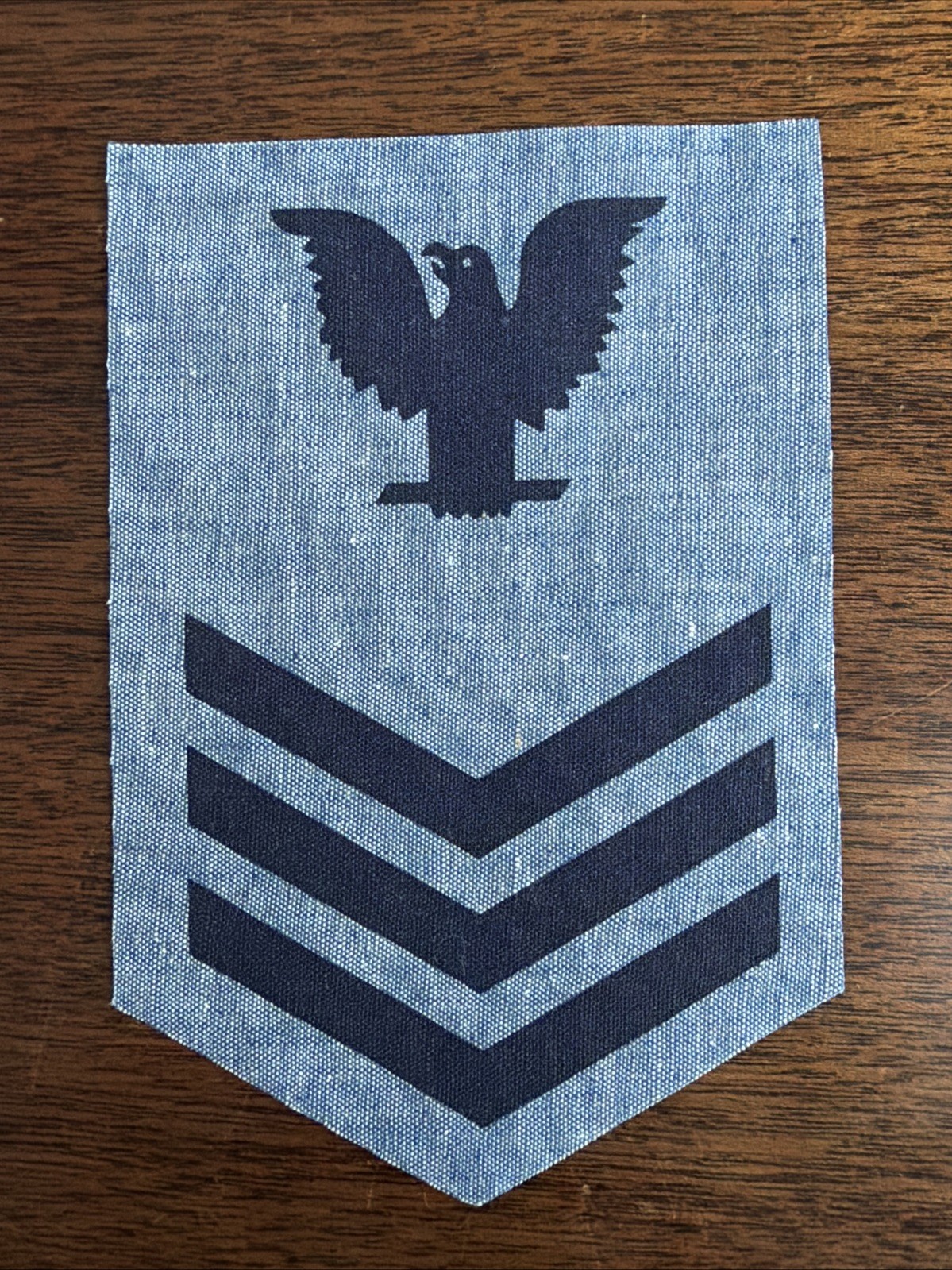 NOS US Navy Vanguard Petty Officer 1st Class Chevron Eagle Patch Crow Chambray NOS US Navy Vanguard Petty Officer 1st Class Chevron Eagle Patch Crow Chambray