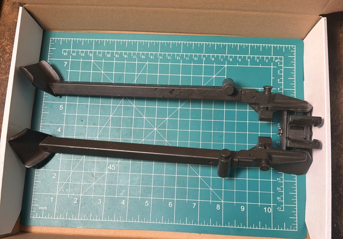 US Military 3 Position Bi-pod Part 7790688 US Military 3 Position Bi-pod Part 7790688